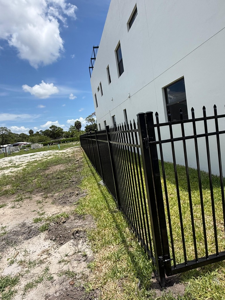 CFS Fence Tampa Image 2026-06-29 at 4.44